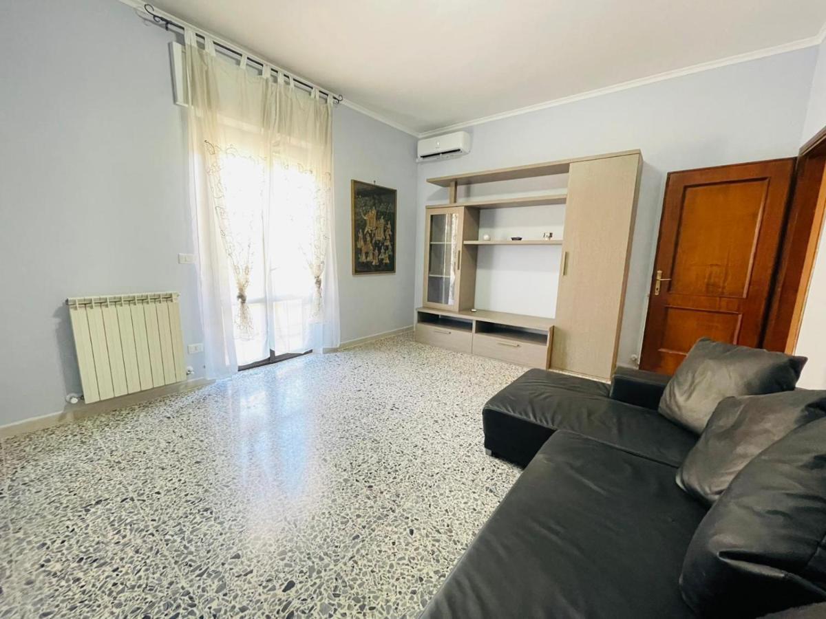 Appartement Darsena Fiumicino With Free Parking Extérieur photo